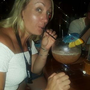 Meet your Posher, Ashlee